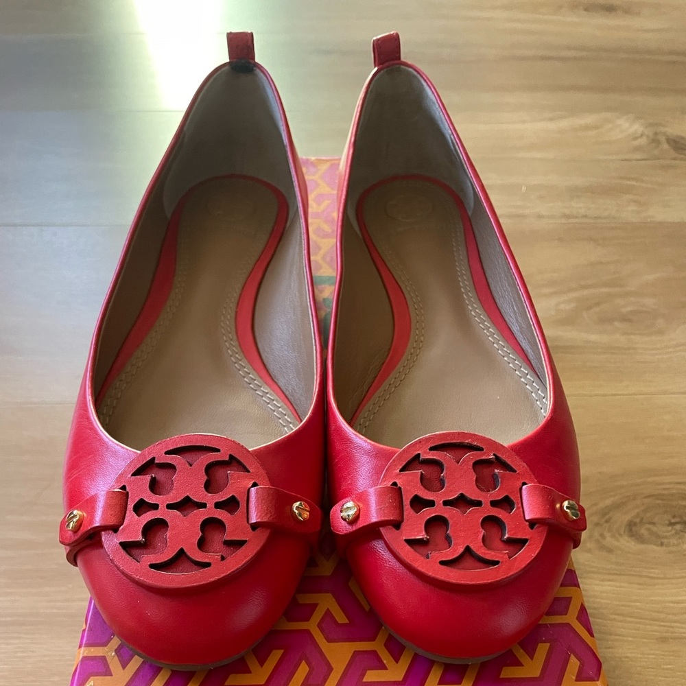 Tory Burch Gabriel Flat Veg Napa Leather 6
